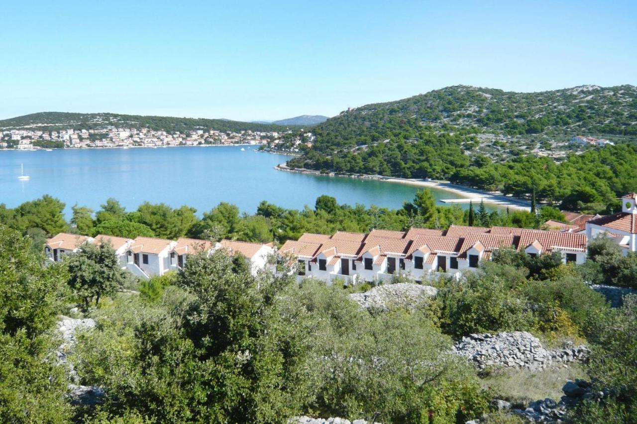 Belvilla Apartments In Holiday Resort Jezera Village, Island Murter Tisno Exterior photo
