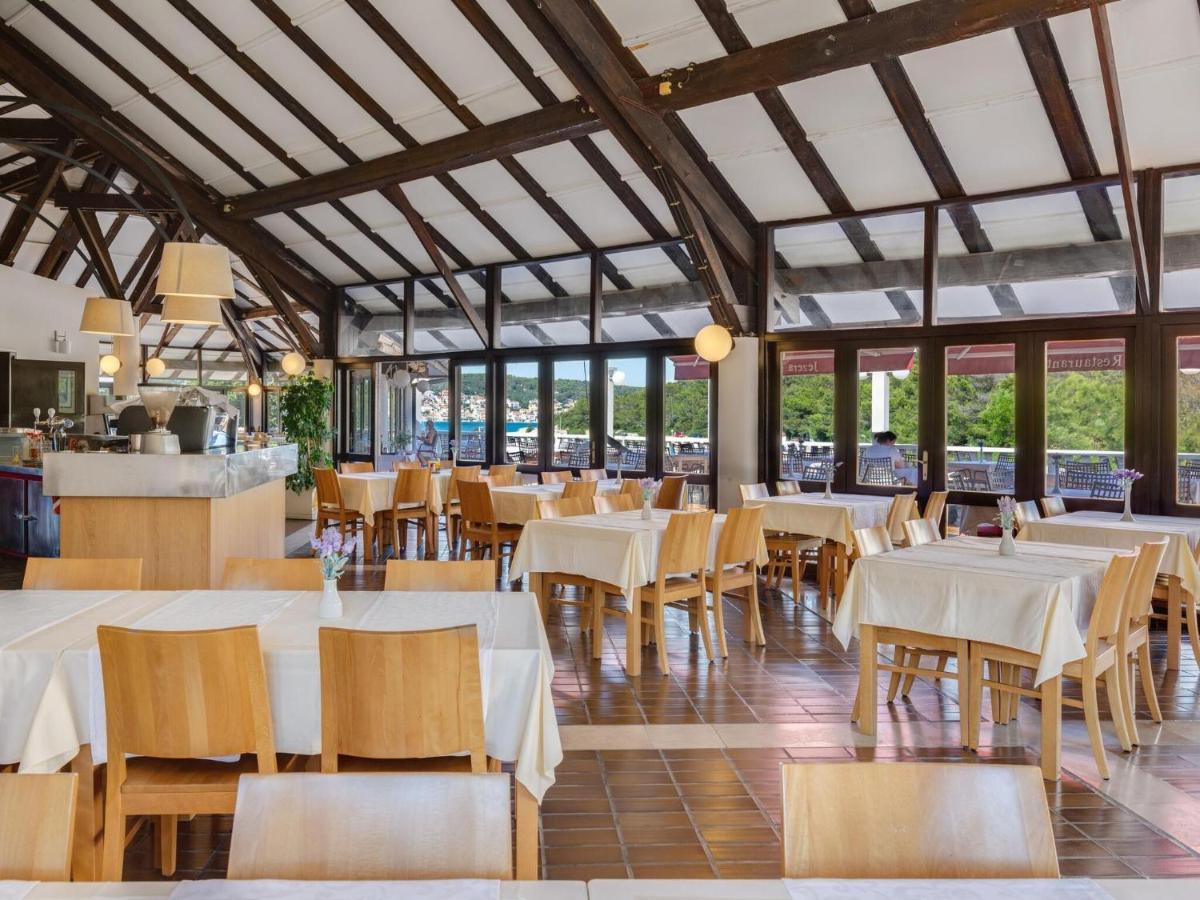 Belvilla Apartments In Holiday Resort Jezera Village, Island Murter Tisno Exterior photo